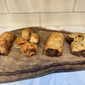 Deli Lentil & Vegetable "sausage" roll (vegan)